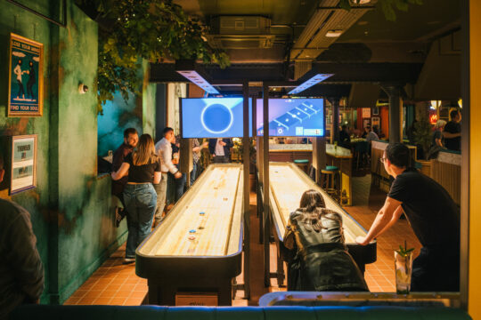 Elektriserende spill. image